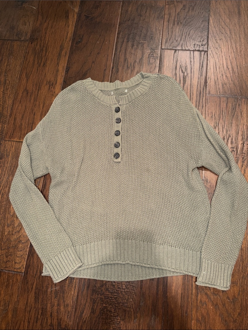 American eagle sweater